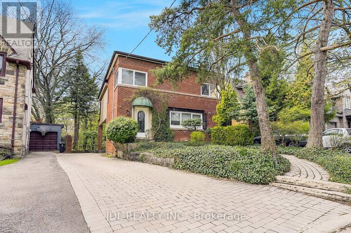 Property Photo:  6 Nesbitt Drive  ON M4W 2G3 