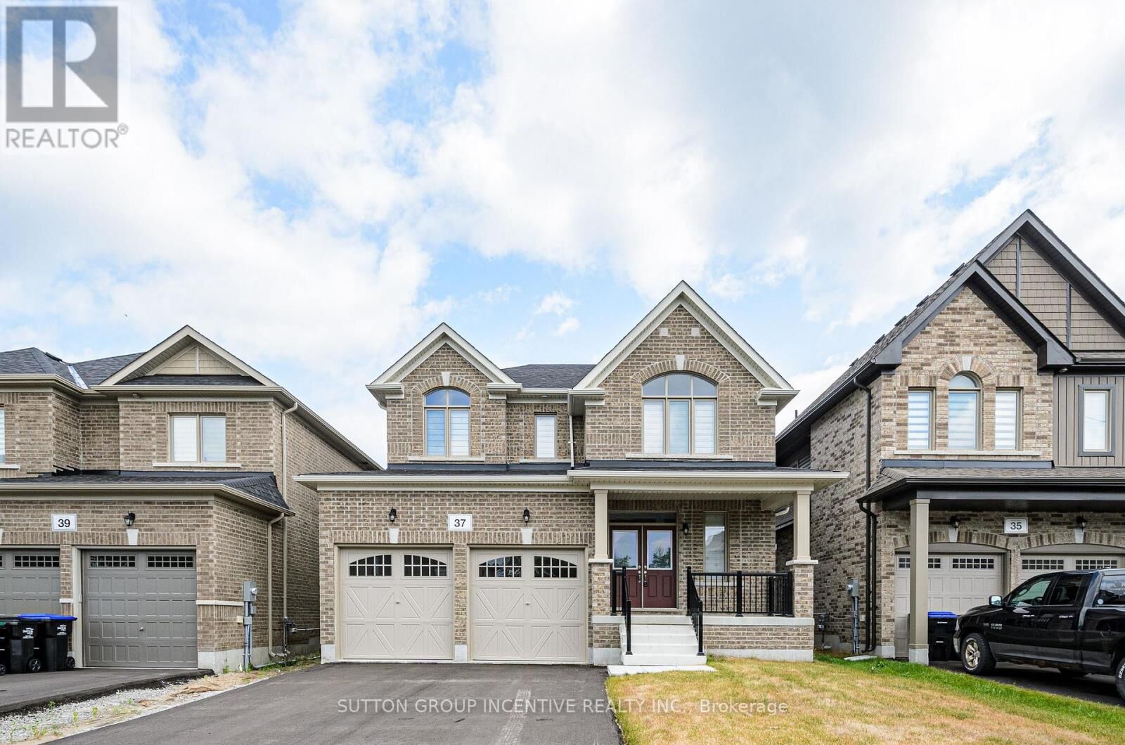 Property Photo:  37 Baycroft Boulevard  ON L3W 0M1 