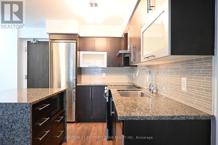 Property Photo:  1 Michael Power Place 503  ON M9A 0A1 