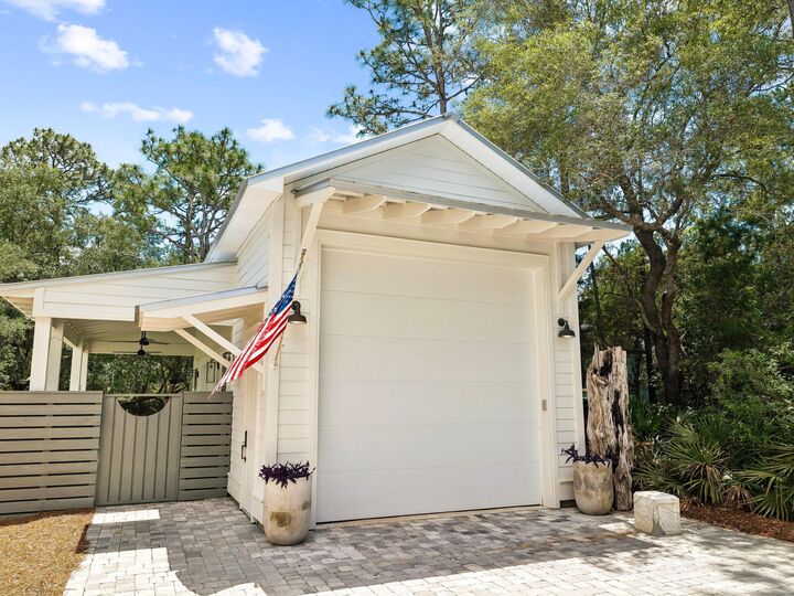 Property Photo:  43 Fern Cove  FL 32459 