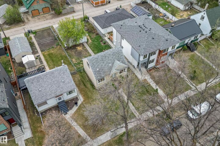 Property Photo:  8331 81 Avenue NW  AB T6C 0W1 