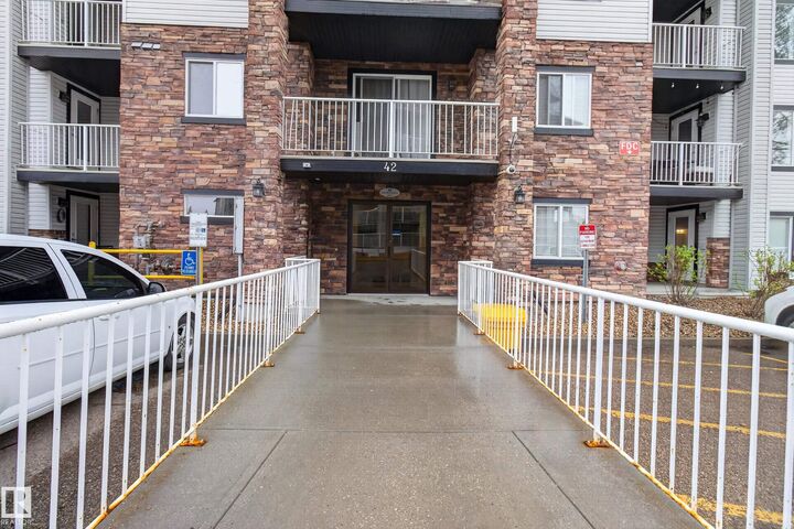 Property Photo:  42 Summerwood Boulevard 322  AB T8H 0C3 
