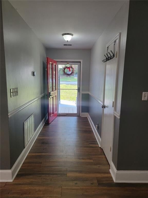 Property Photo:  5104 Carole Place SW  GA 30087 