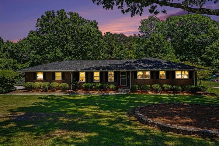 Property Photo:  2122 Timber Lane  GA 30078 
