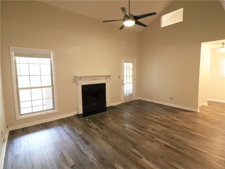 Property Photo:  3900 Riverlook Parkway SE 210  GA 30067 