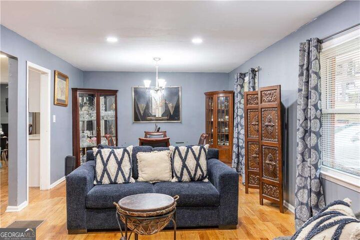 Property Photo:  974 Laurelmont Drive SW  GA 30311 