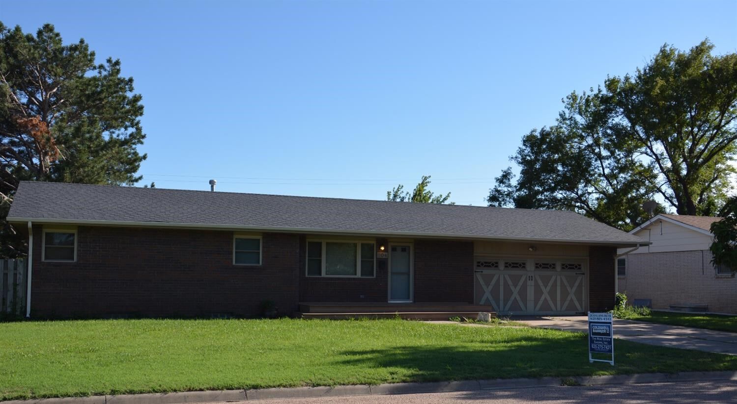 Property Photo:  804 E Edward Street  KS 67846 