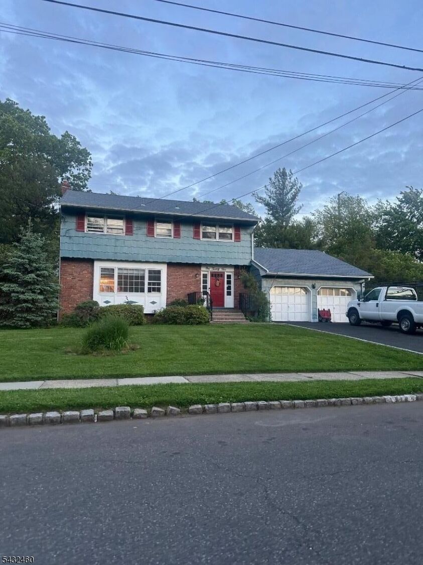 Property Photo:  125 Summit Ct  NJ 07090 