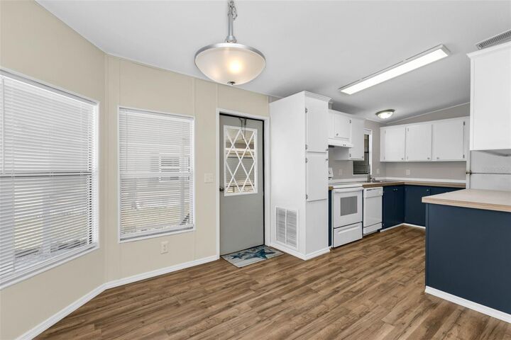 Property Photo:  503 Madonna  FL 34287 