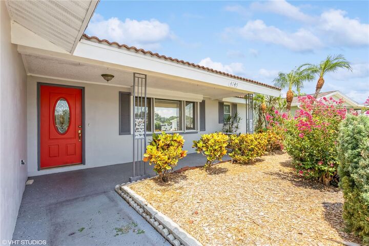 Property Photo: 4145 Star Island Drive FL 34691