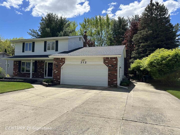 Property Photo:  312 Sunrise Drive  MI 48433 