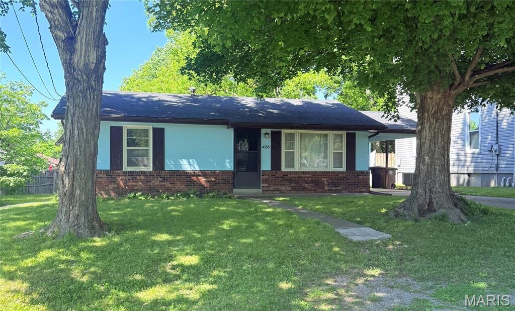 Property Photo:  426 Pearl Street  MO 63701 