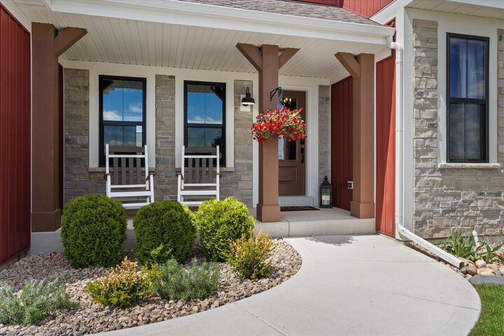 Property Photo: 1311 Whalen Dr WI 53066