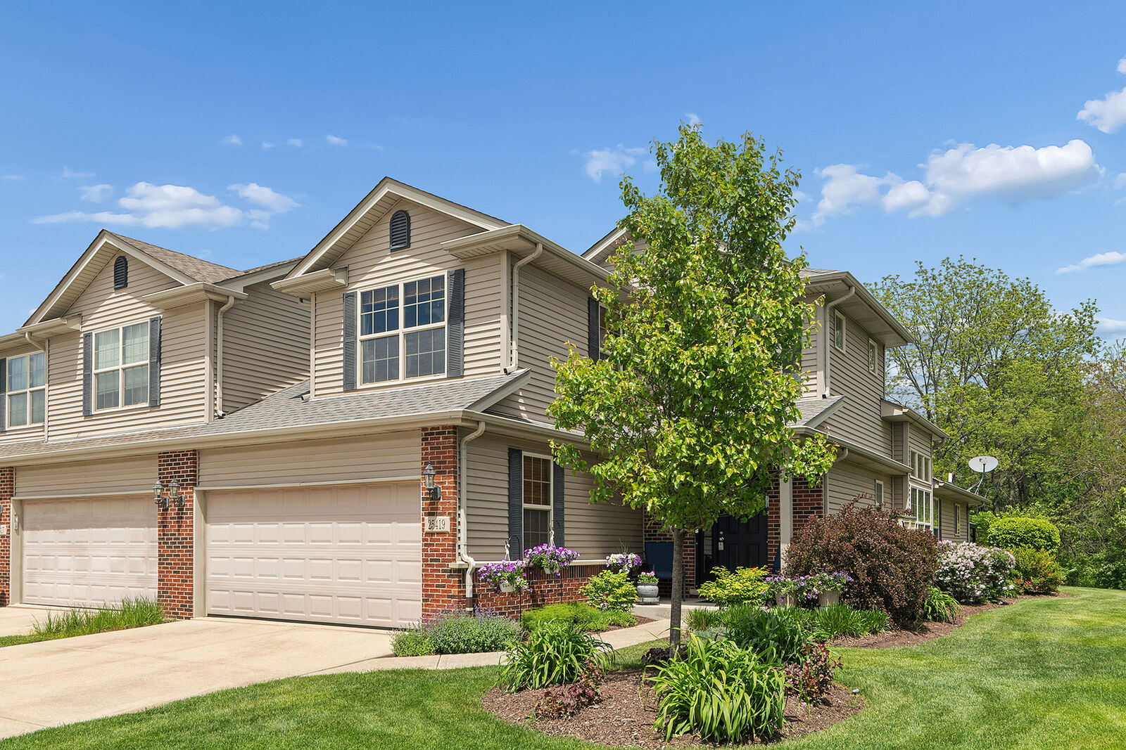 Property Photo: 25419 Oconnel Lane IL 60442