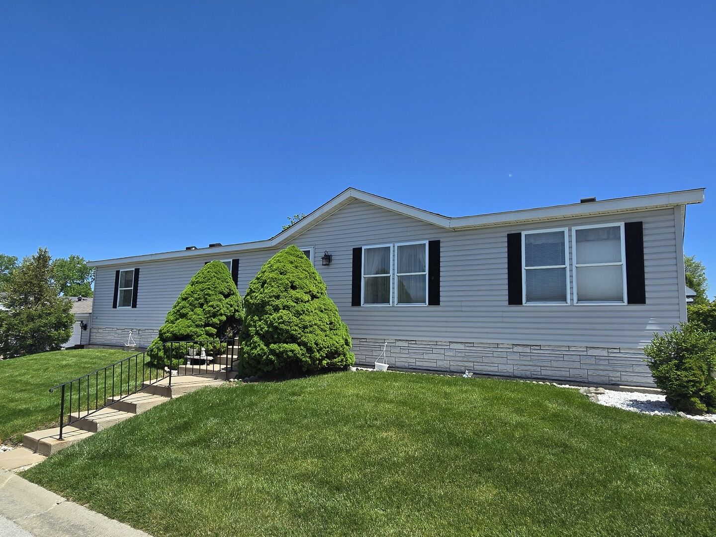 Property Photo:  22737 Beverly Drive  IL 60423 