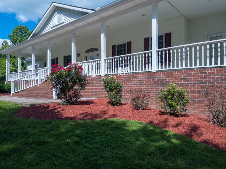 Property Photo:  904 Weeping Willow Rd  TN 37075 