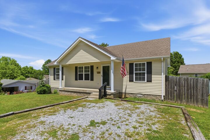 Property Photo: 1150 17th Ave E TN 37172