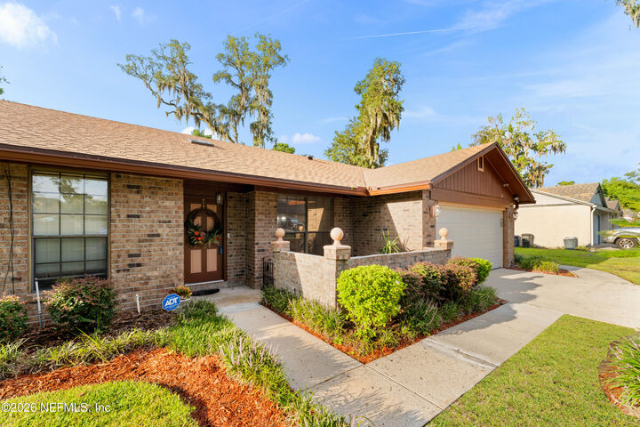 Property Photo: 526 Samuel Huntington Street FL 32073
