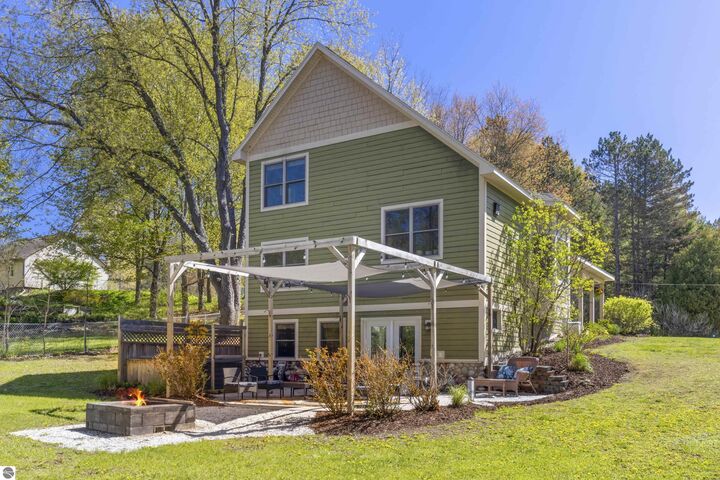 Property Photo:  1212 Bailey Street  MI 49616 