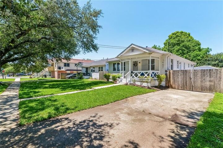 Property Photo: 1447 Mithra Street LA 70122
