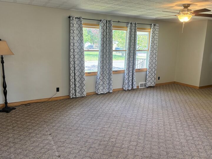 Property Photo: 414 S Dewey Street MN 56031