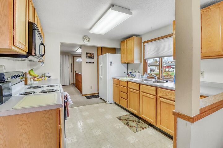 Property Photo:  201 Sukuts Street  ND 58078 
