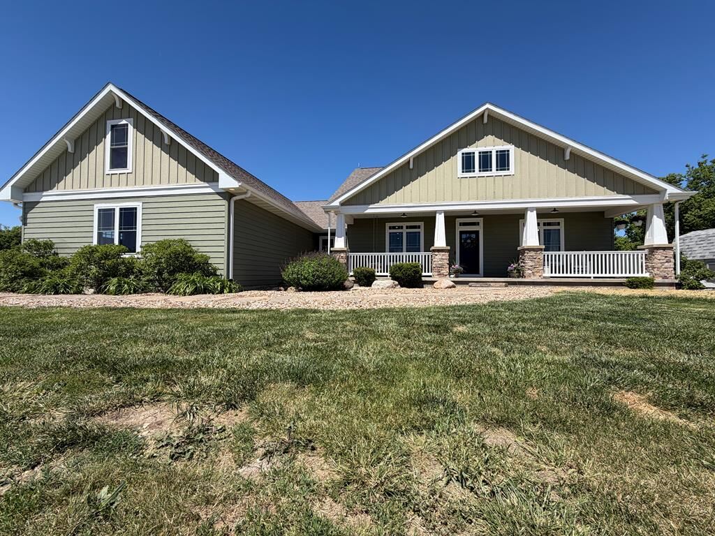 Property Photo:  21994 Redbud Road  MO 63546 