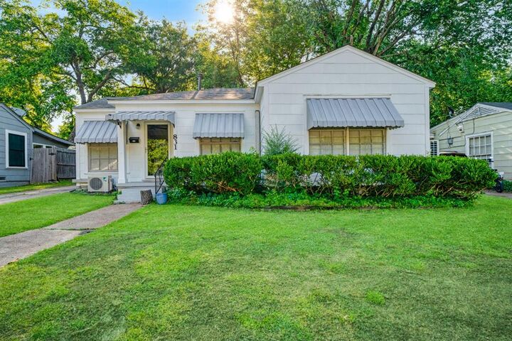 Property Photo:  831 18th Street SE  TX 75460 