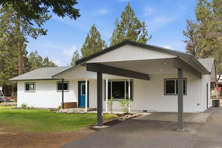 Property Photo:  1971 SW 25th Street  OR 97756 
