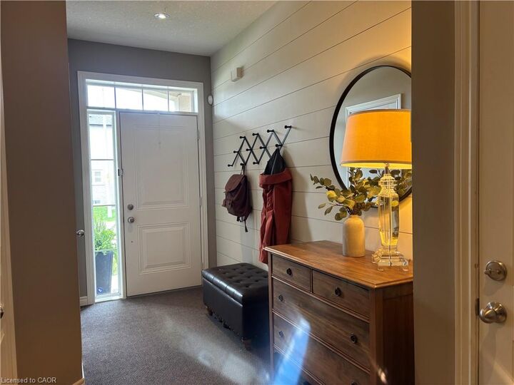 Property Photo:  45 Candlewood Court  ON L8J 0C4 