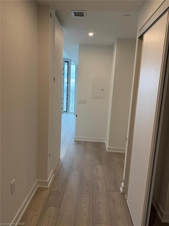Property Photo:  1 Fairview Road E 2713  ON L5A 0B4 