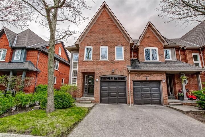 1084 Queen Street W 8B — photo 1