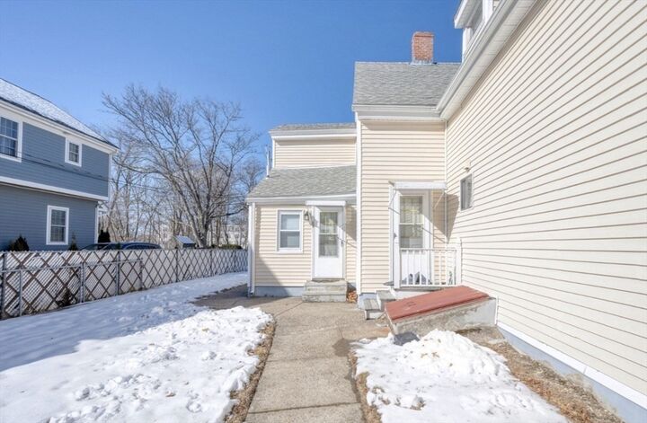 Property Photo: 176 Pearl St 176 MA 02458