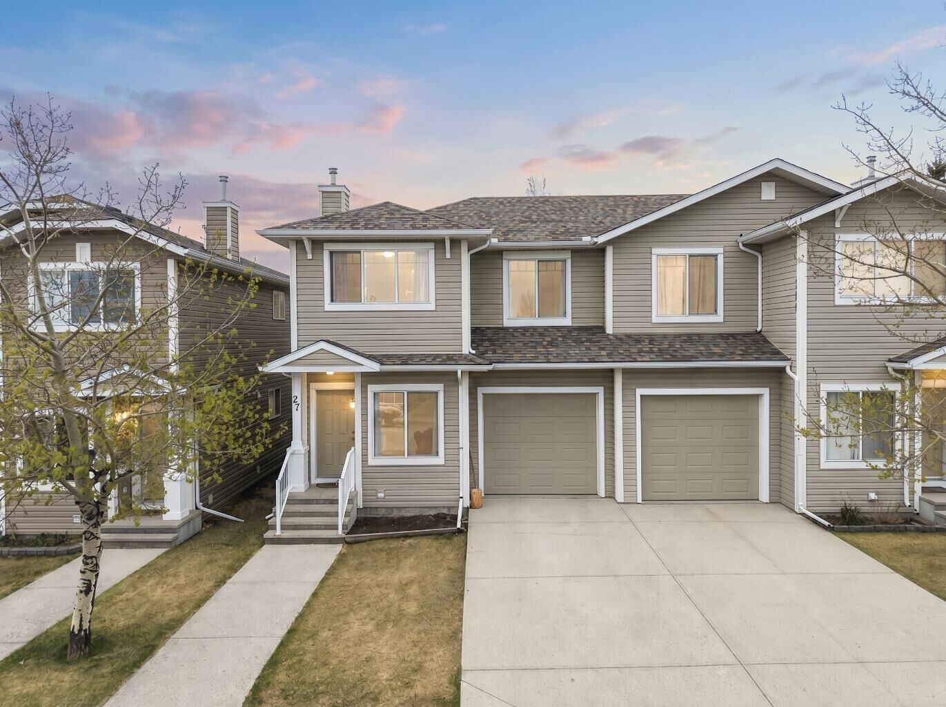 Property Photo:  27 Bridleridge View SW  AB T2Y 0A7 