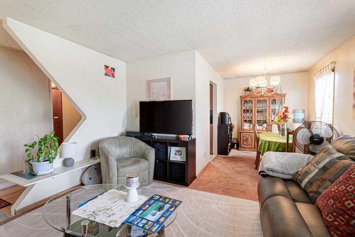 Property Photo:  139 Falsby Road NE  AB T3J 1B7 