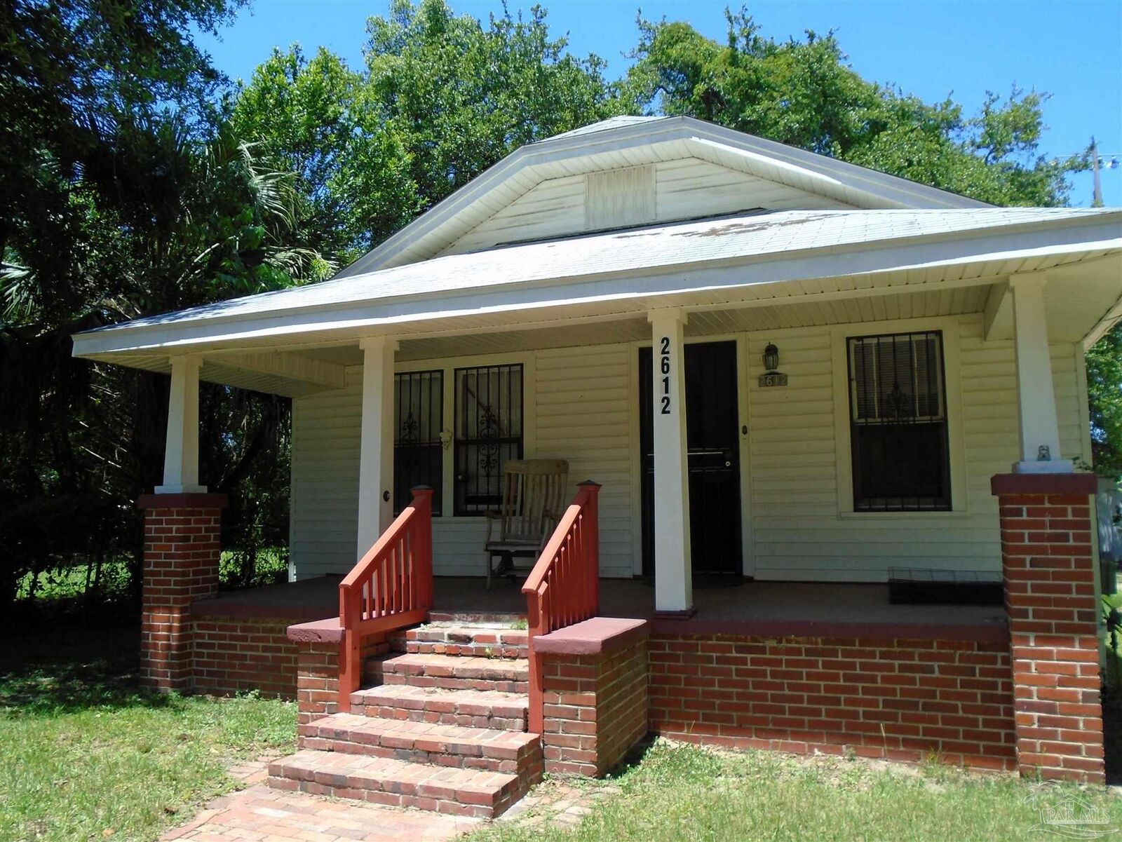 Property Photo:  2612 W Blount St  FL 32505 