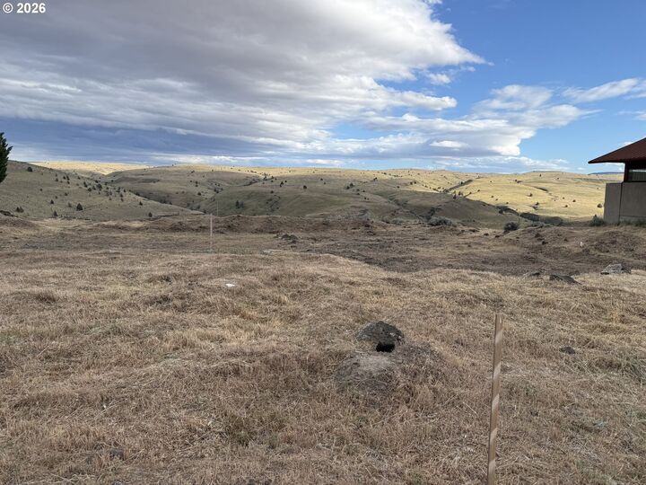 Property Photo: 1505 Fish Camp Rd OR 97037
