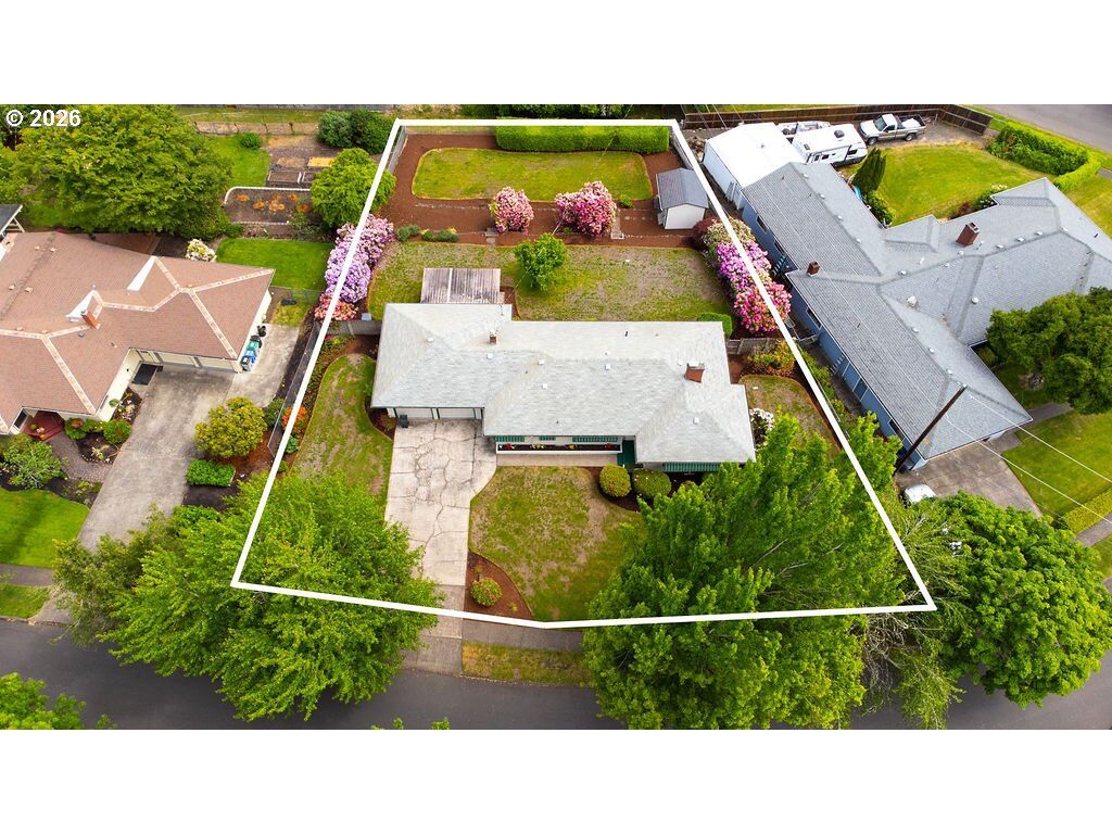 Property Photo:  3095 Dapple Way  OR 97401 