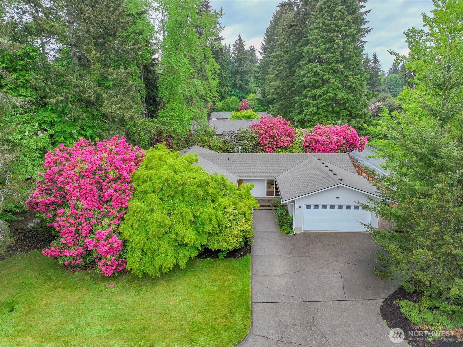 Property Photo:  2030  Baker Terrace SE  WA 98501 