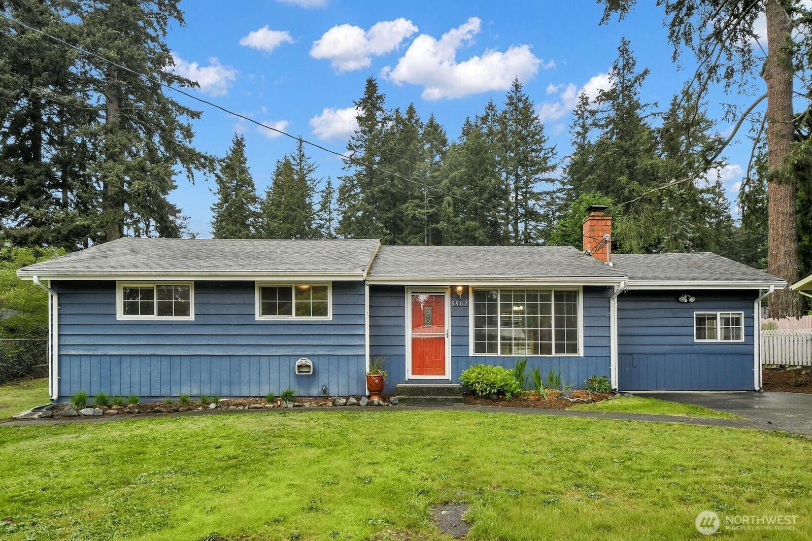 Property Photo:  5907  177th Street SW  WA 98037 