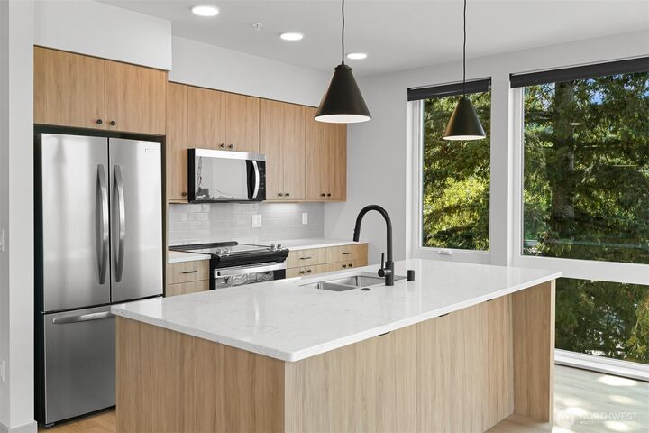 Property Photo:  820 N State Street 412  WA 98225 
