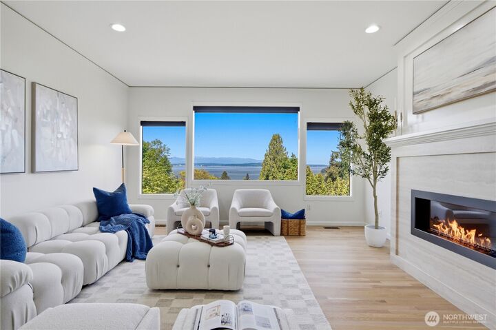 Property Photo:  9354  California Drive SW  WA 98136 