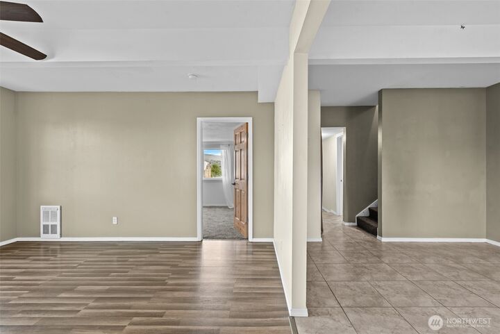 Property Photo: 811 Cascade Street WA 98801