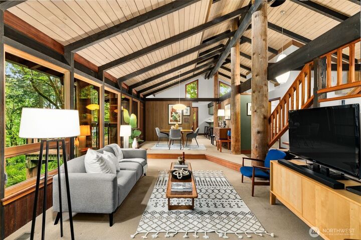 Property Photo:  7351  216th Avenue NE  WA 98053 