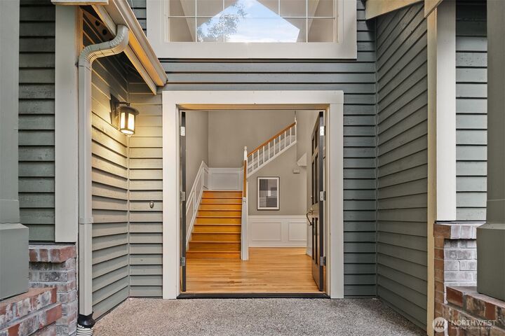 Property Photo:  1308  233rd Avenue SE  WA 98075 