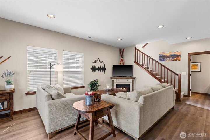 Property Photo:  2452 NW Columbia Avenue 44  WA 98802 