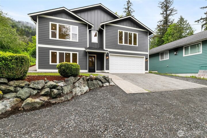 Property Photo:  521  Rainbow Drive  WA 98284 