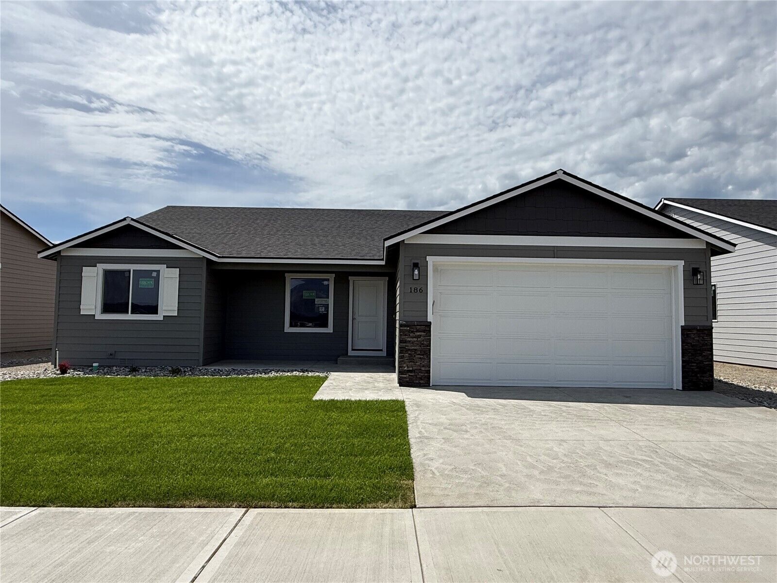 Property Photo: 186 Salmon Drive WA 98801