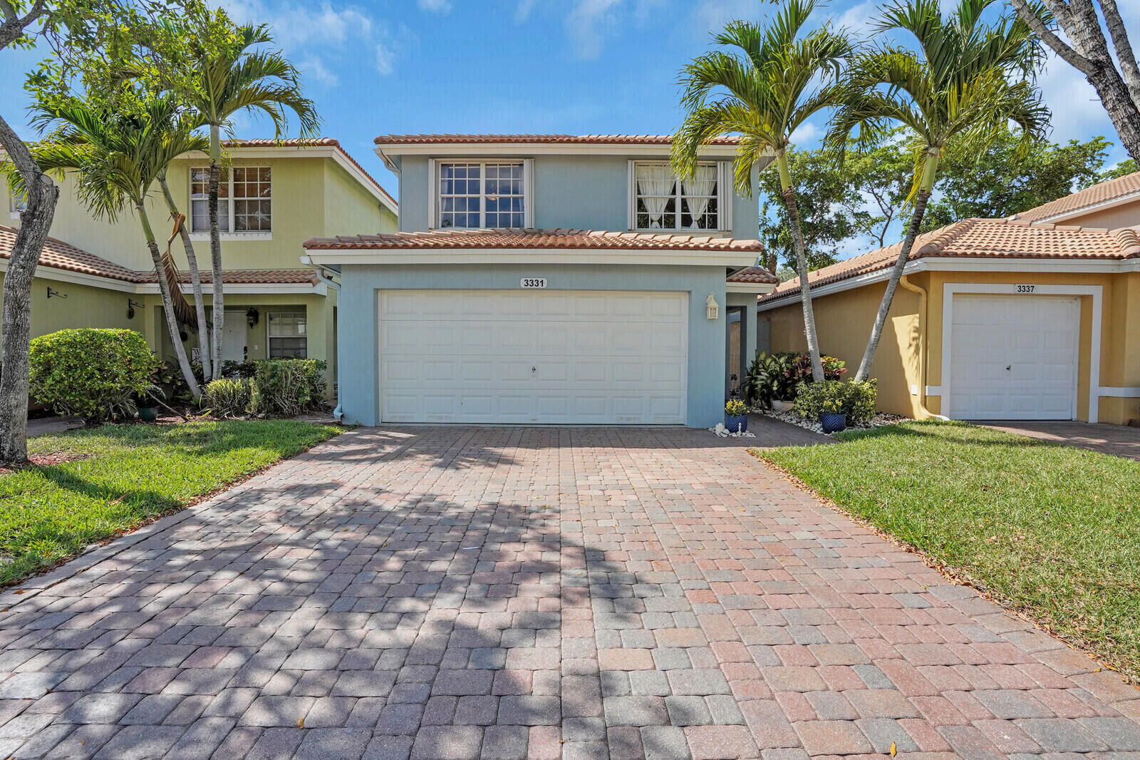 Property Photo:  3331 Commodore Court  FL 33411 