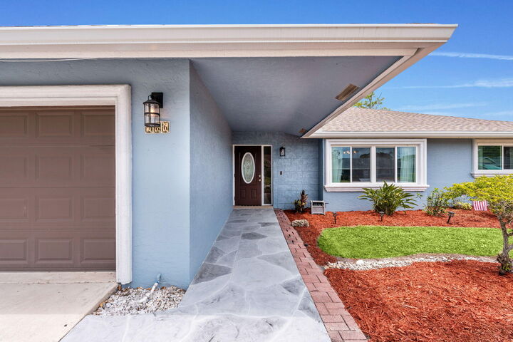 Property Photo: 986 Cherry Lane FL 33414
